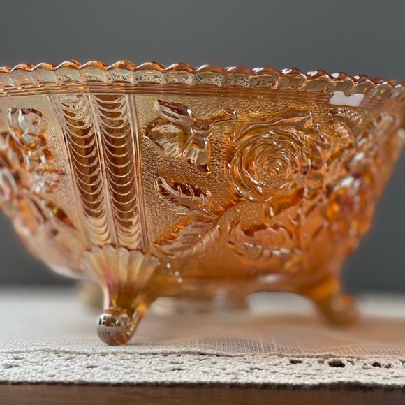 Vintage Fenton Marigold Carnival Imperial Open Rose Footed Bowl 10" dia. EUC - Picture 4 of 14